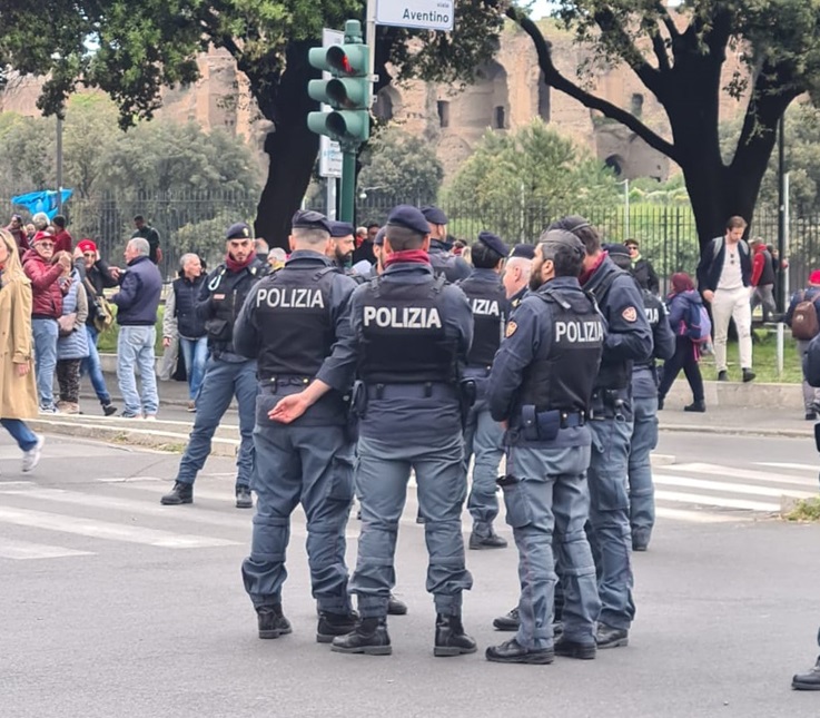 Dichiarazione congiunta Siulp e SIAP: TURN-OVER E 70 ANNI PER PENSIONE NON RIGUARDERÀ I POLIZIOTTI  