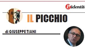 Il poliziotto è democratico quando è ferito e prende botte